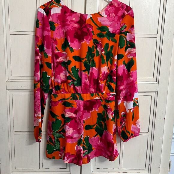 Lulus size small Sweetest Song backless floral romper - Picture 1 of 5